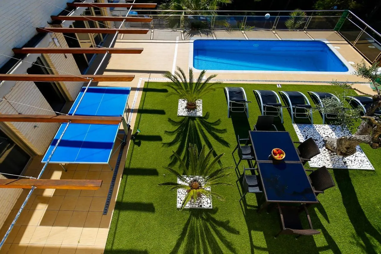 Nina Villa Planet Costa Dorada Altafulla